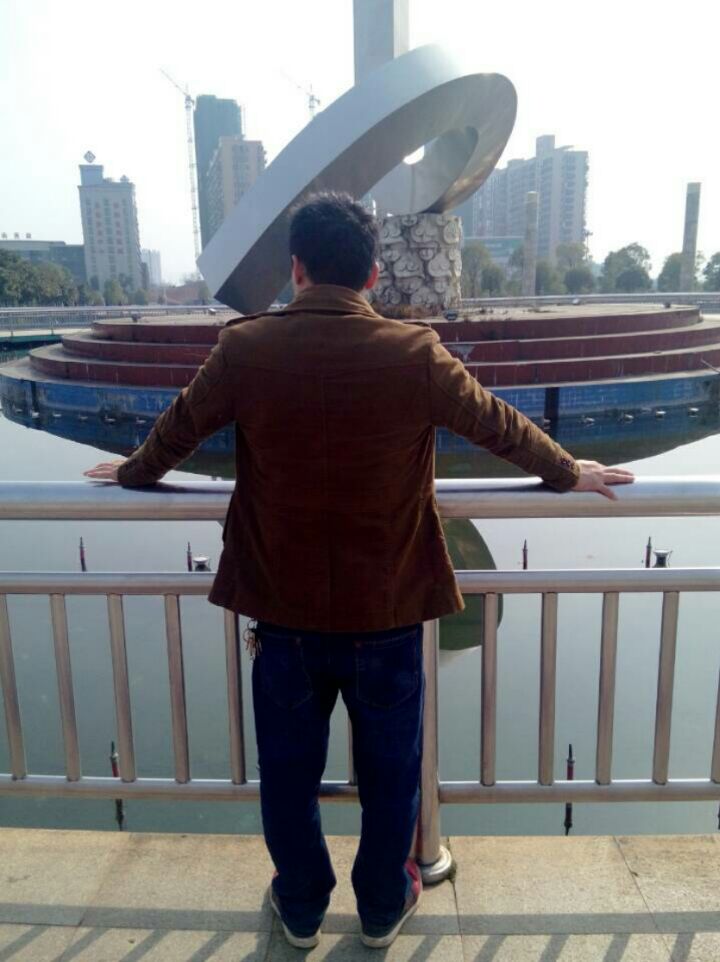 爱吃三丝焖面的佩恩意中