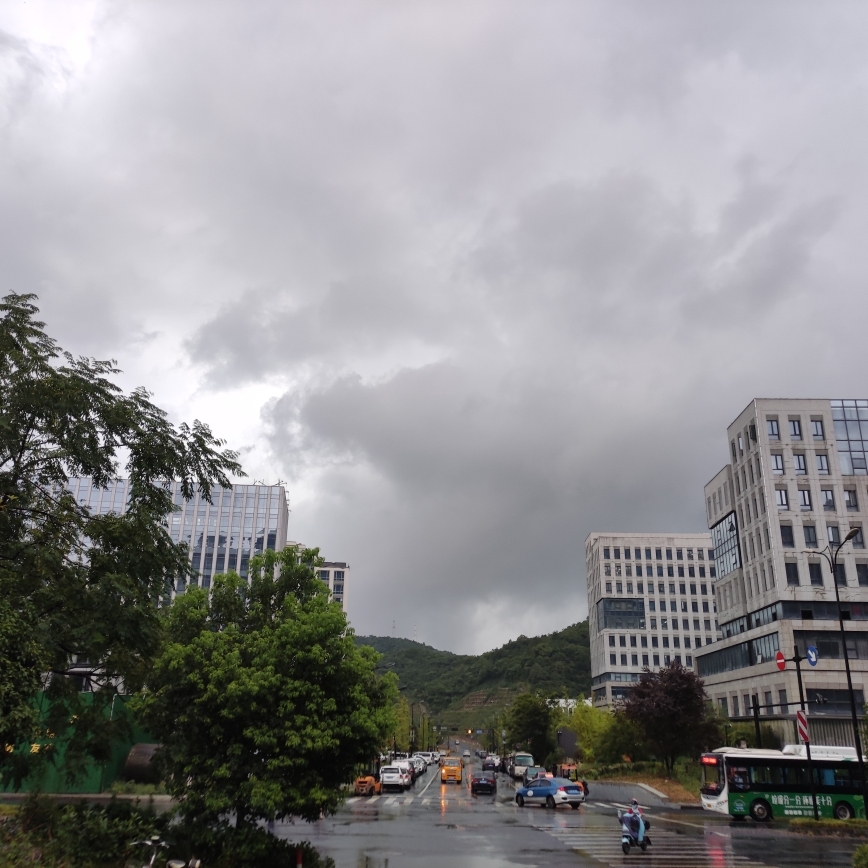 幼幼稚园园长。