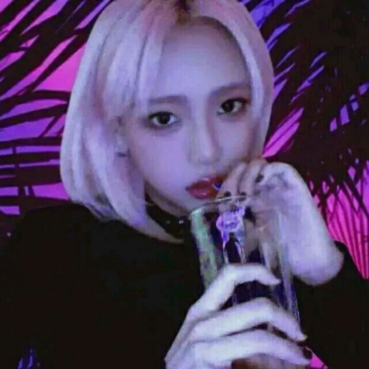 易烊千玺六元老婆