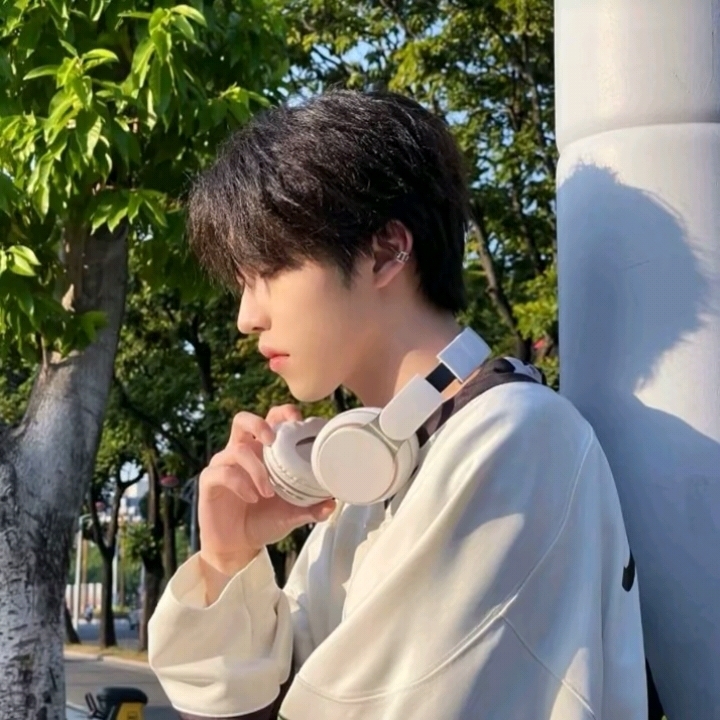 泪っ染湿衣角。