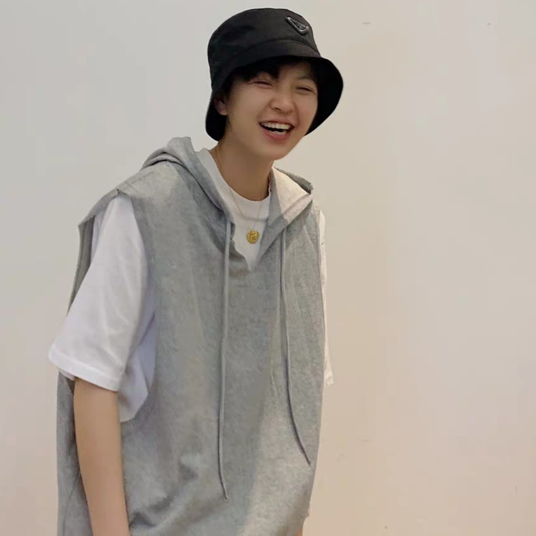 两粒小酒窝(-_^)