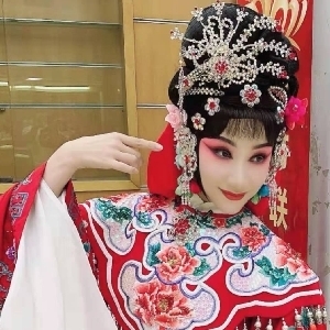 银烛秋光花夕时