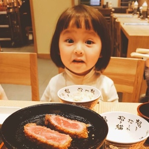 草莓味的彩虹儿