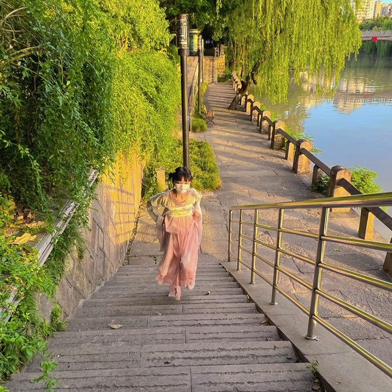 豆豆爱吃小辣椒