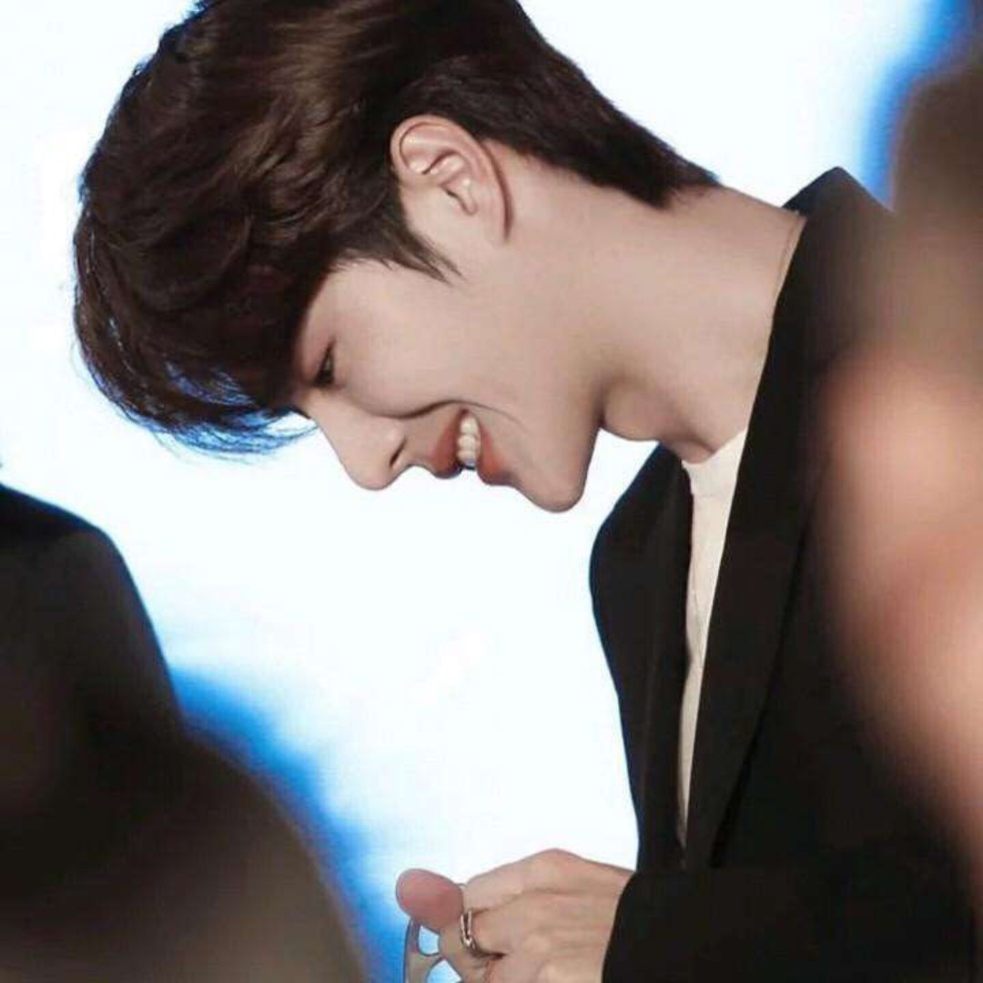 爱吃一品鸽蛋的篮球邹督