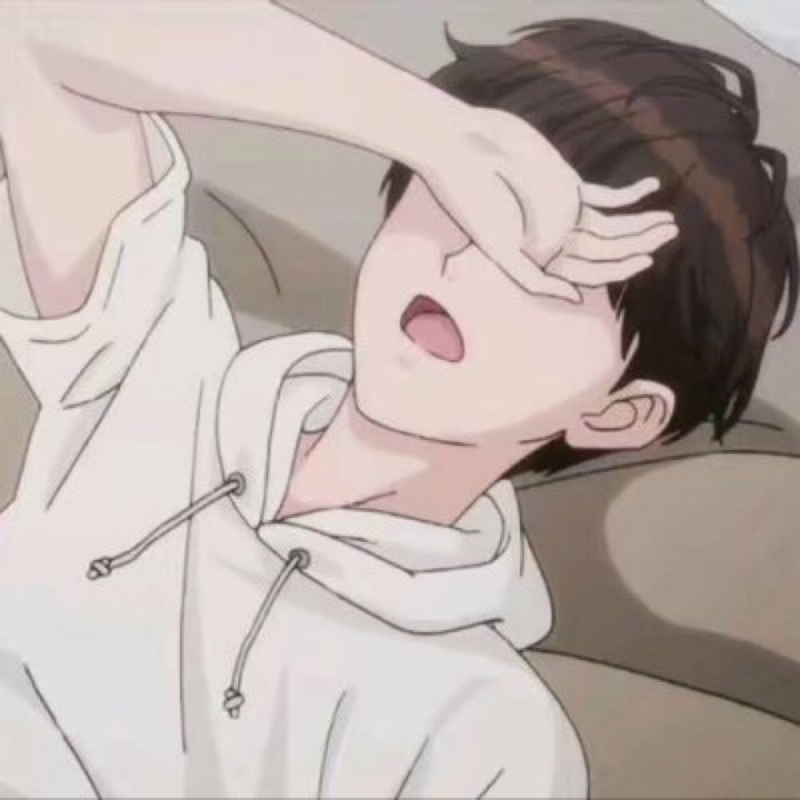 摇耳朵的小叮当