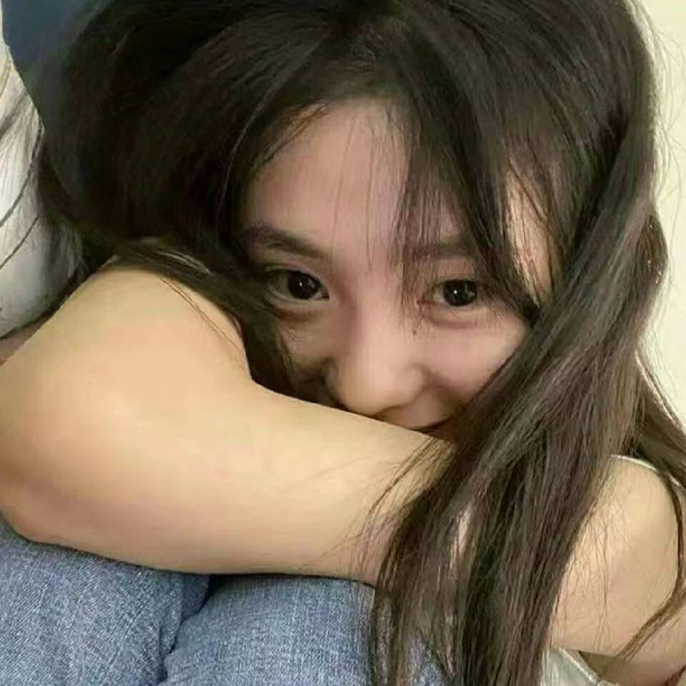 爱吃糙米饼干的沙冰