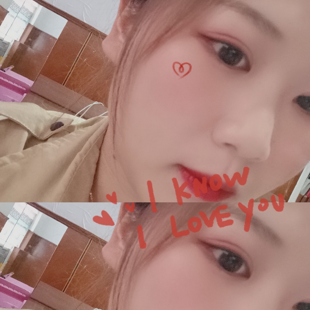 嫩黄色的乔依83