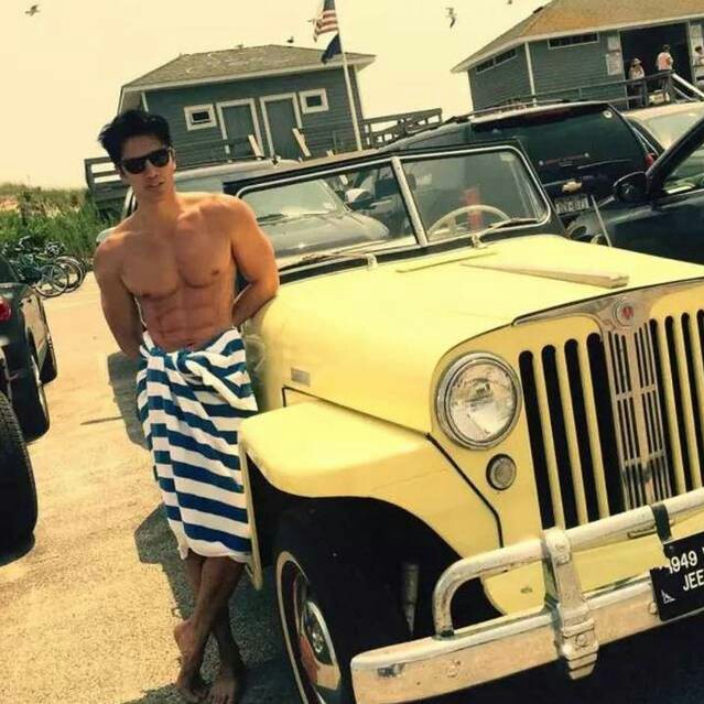 人间富贵花小圆脸吖