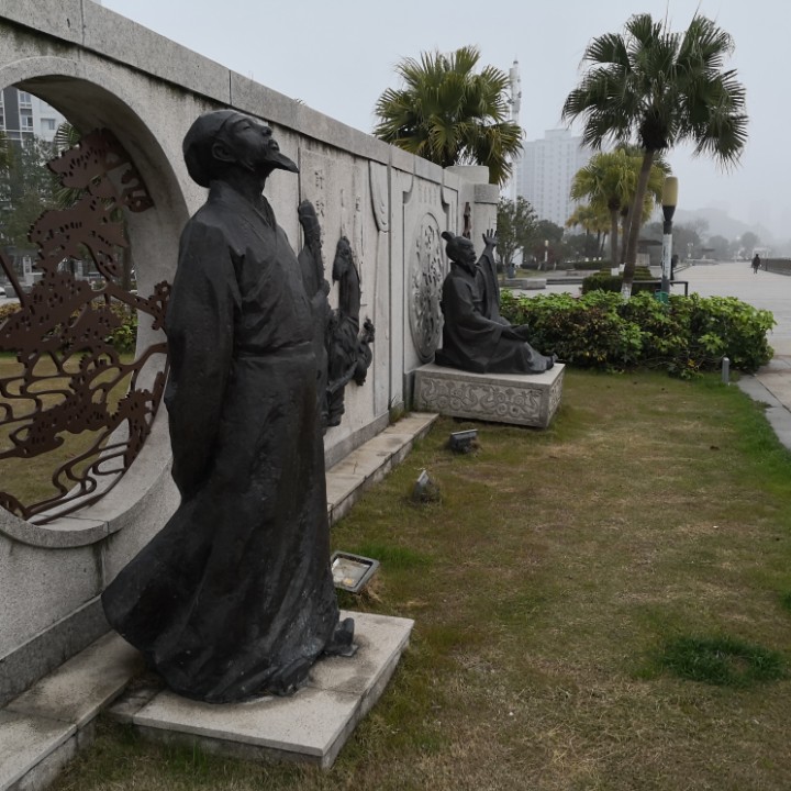 当时不杂既往不恋