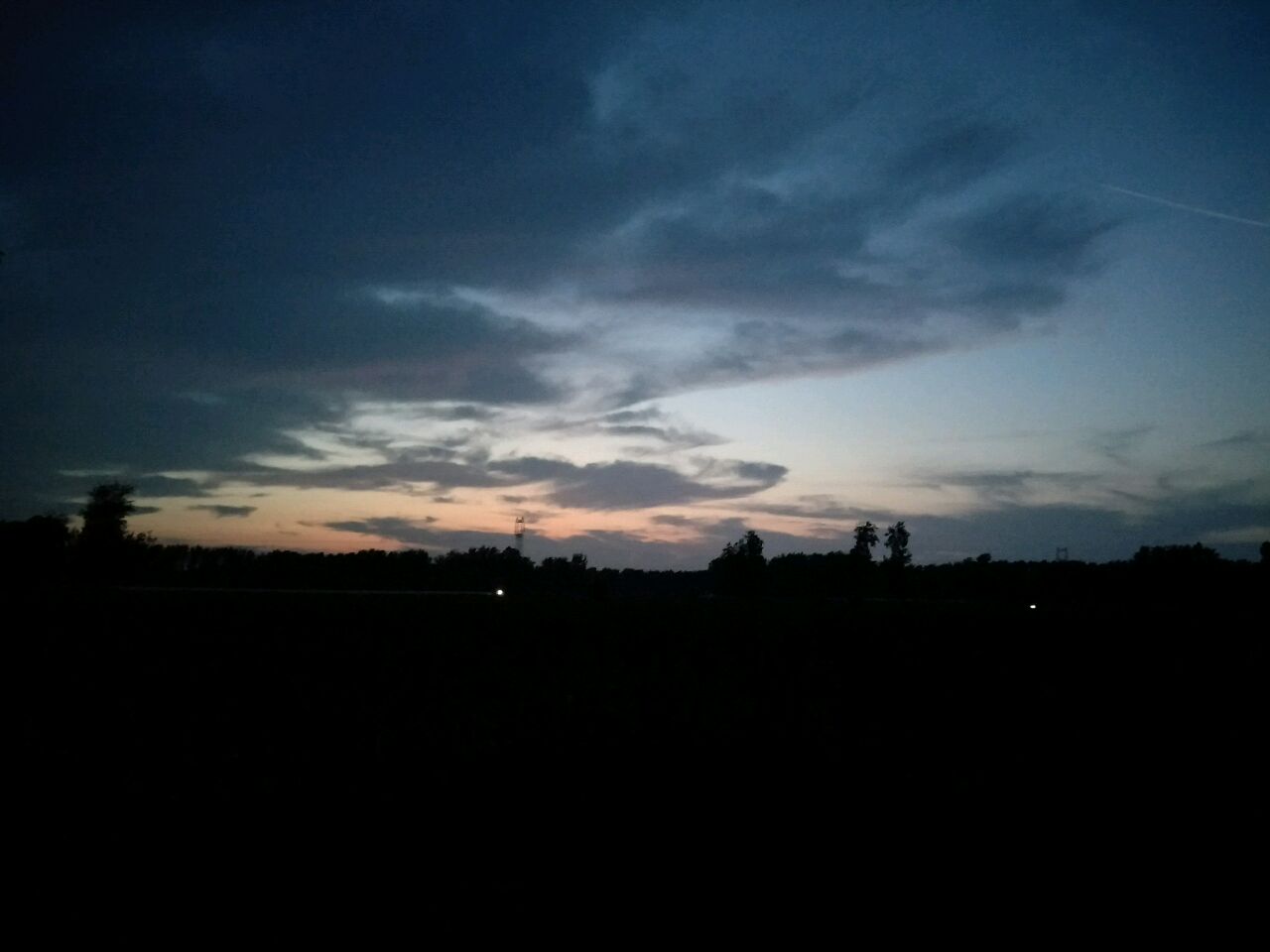 狼浪浪浪浪开花