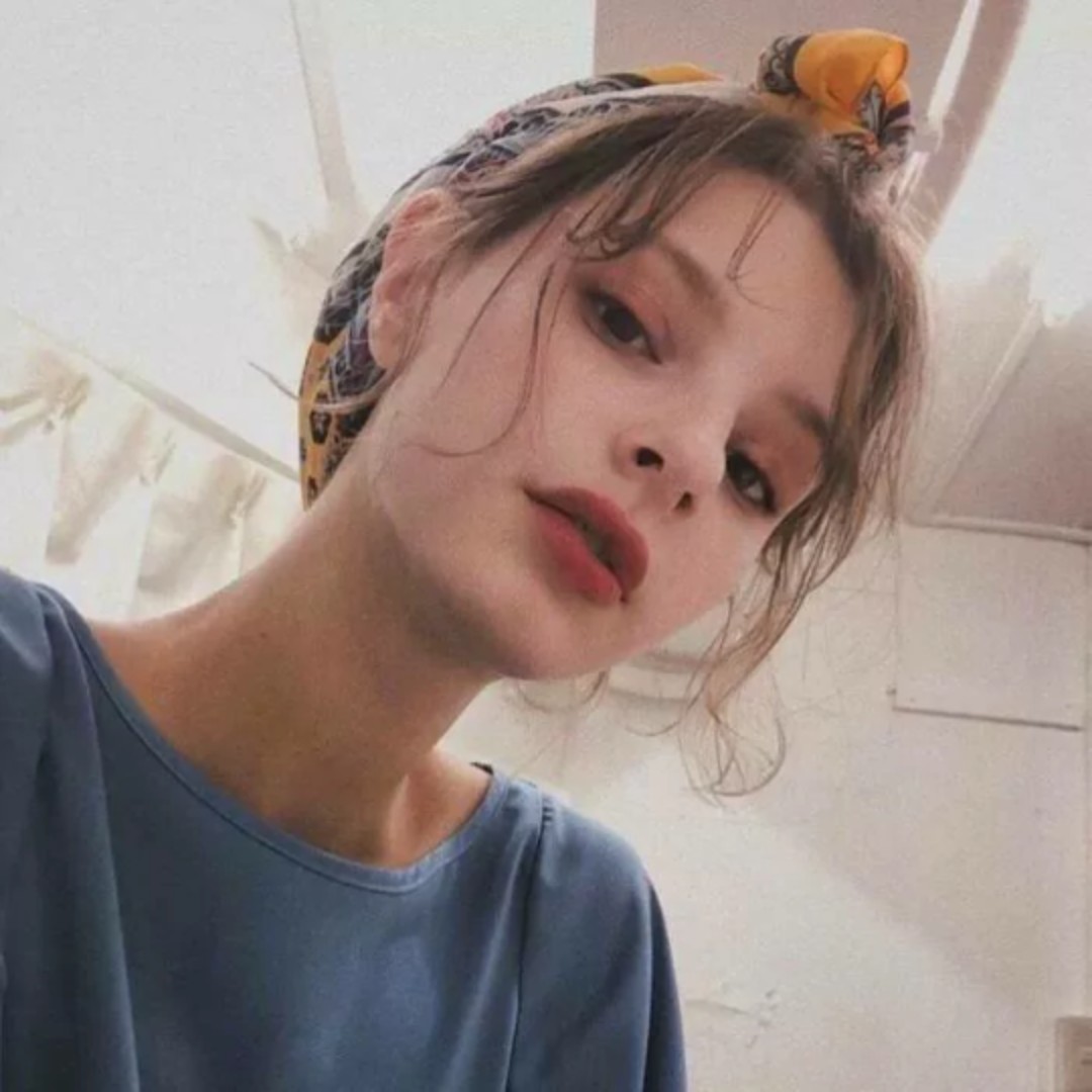 爱吃五香茄子的小助理