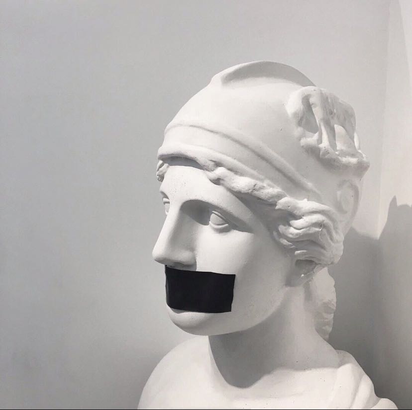 柏树林率直的培根