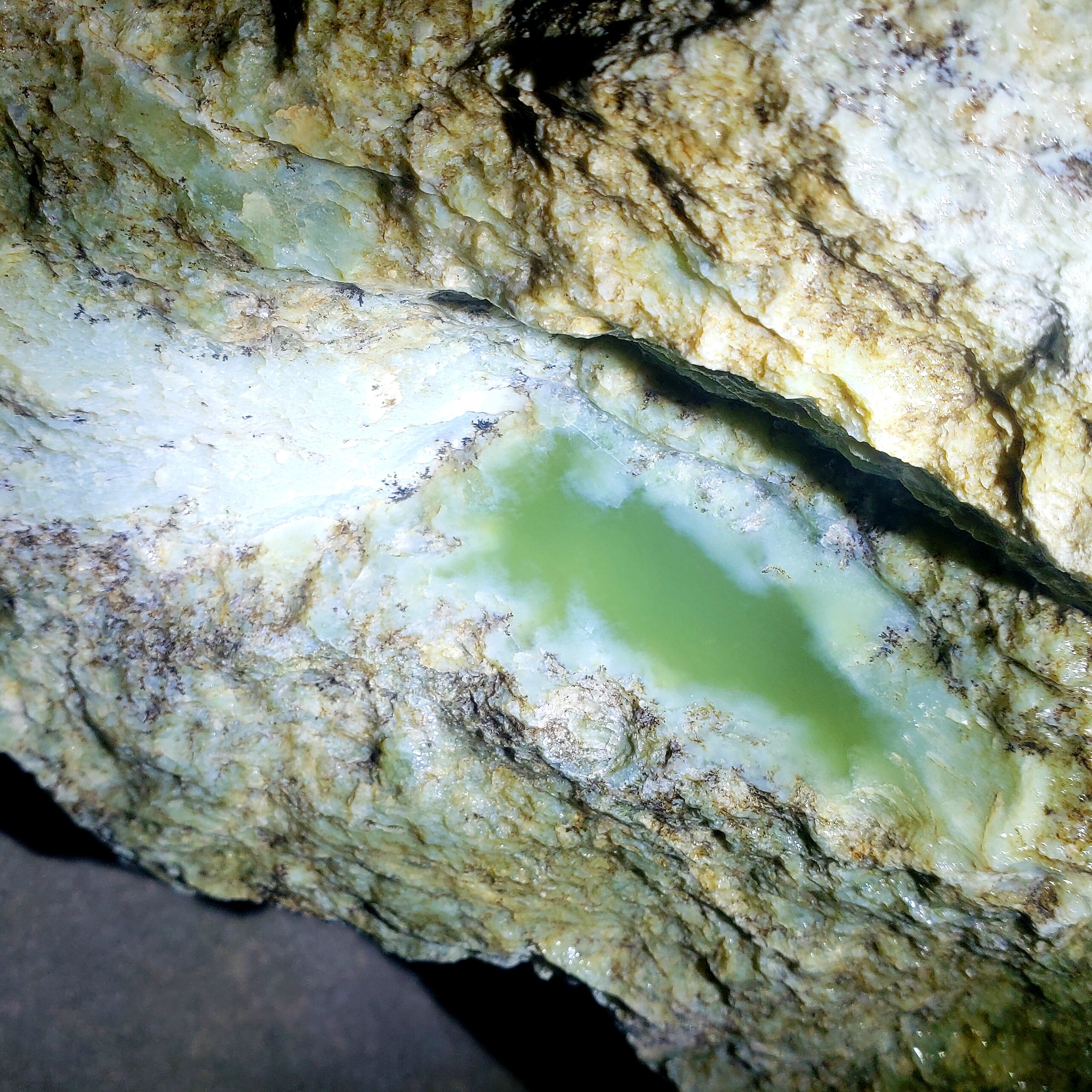 辽宁河磨玉析木玉