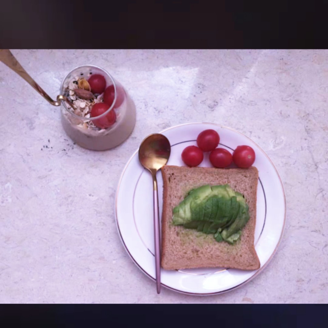 爱吃云豆包子的草莓