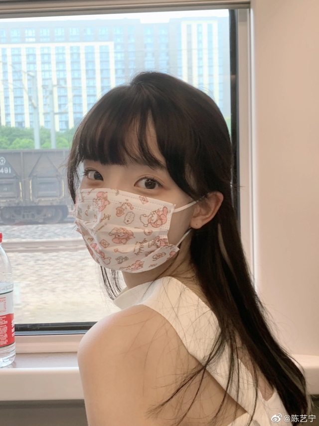 卖白兔的小萝卜