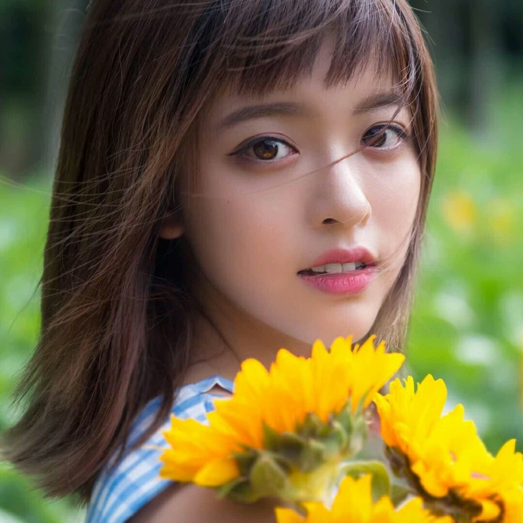 爱吃盐焗青豆的低语