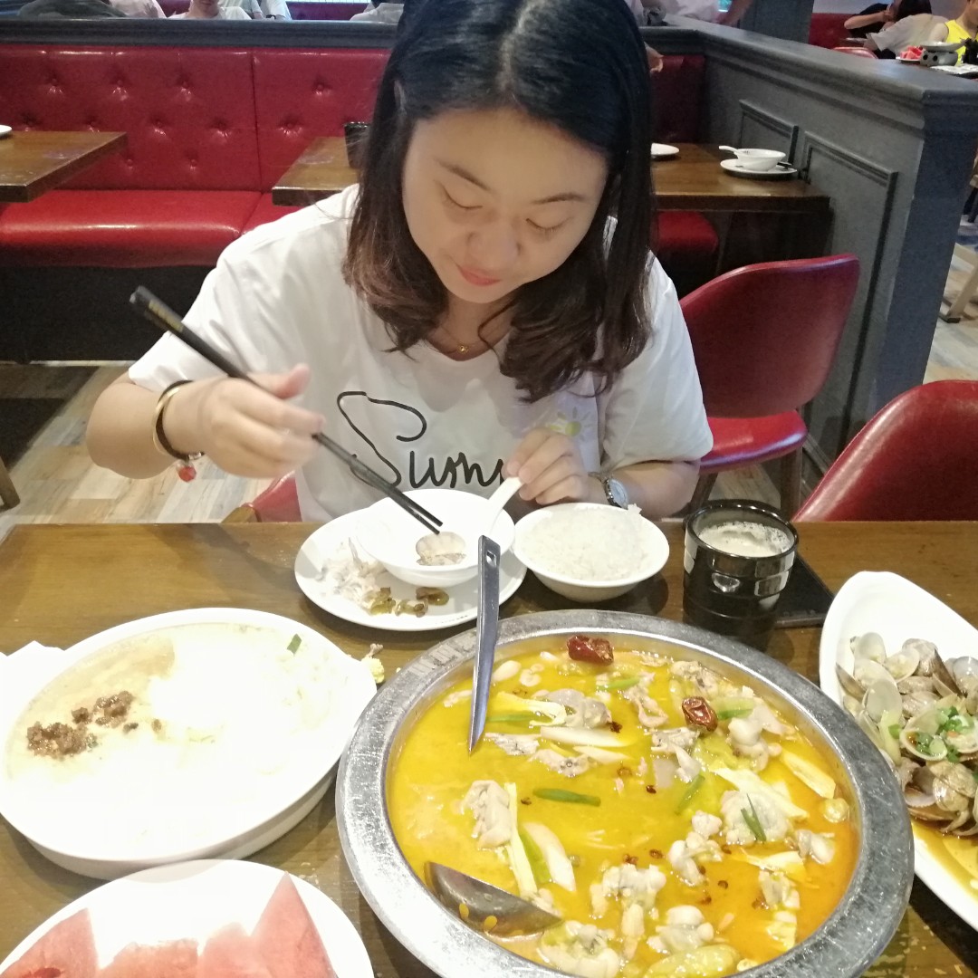 范、范、范小姐