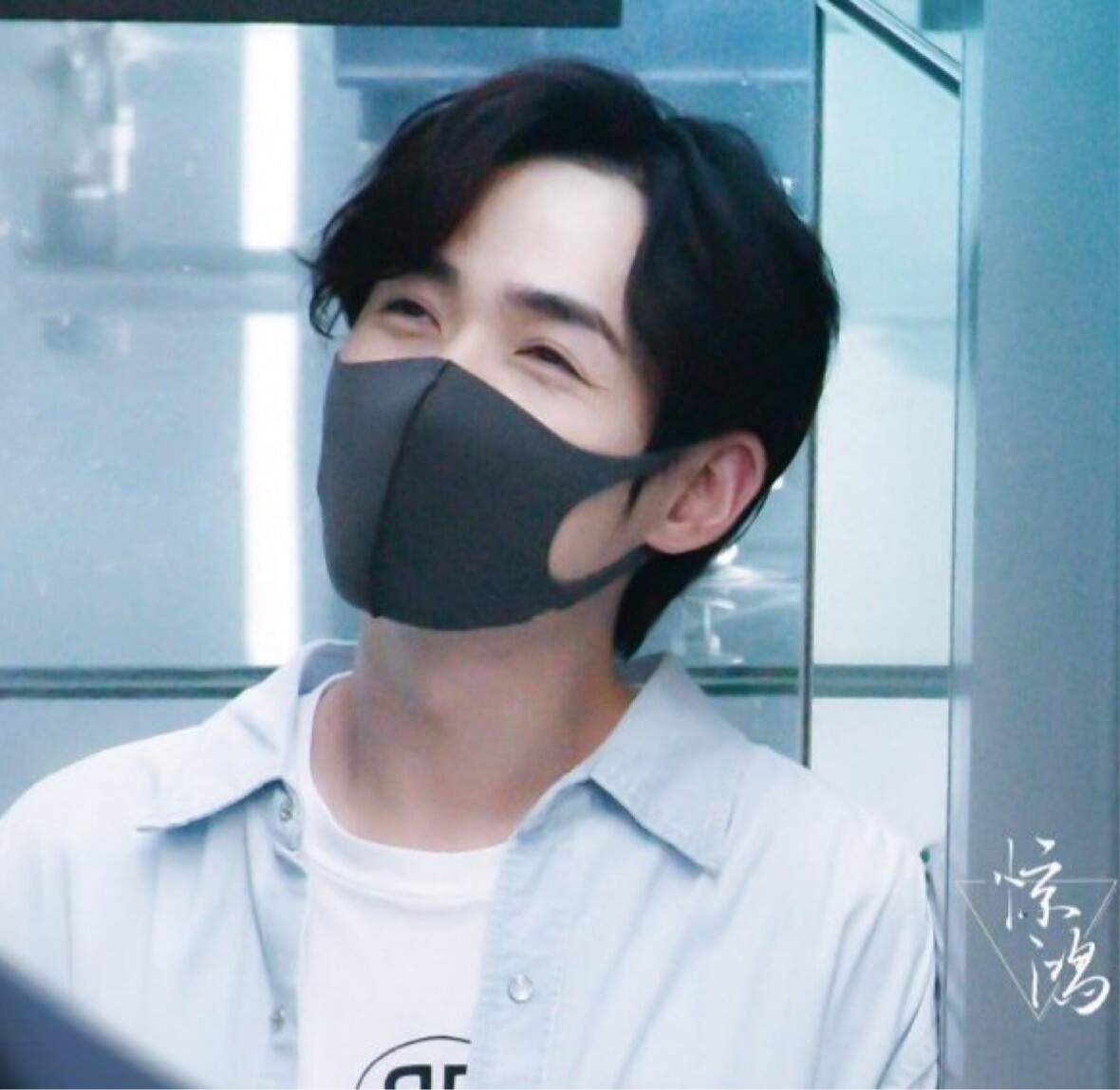 睁眼看世界-结果晃了眼