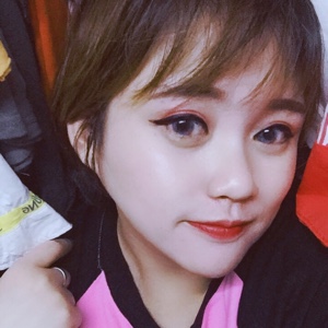 爱吃鲜嫩鸡肉的离洛