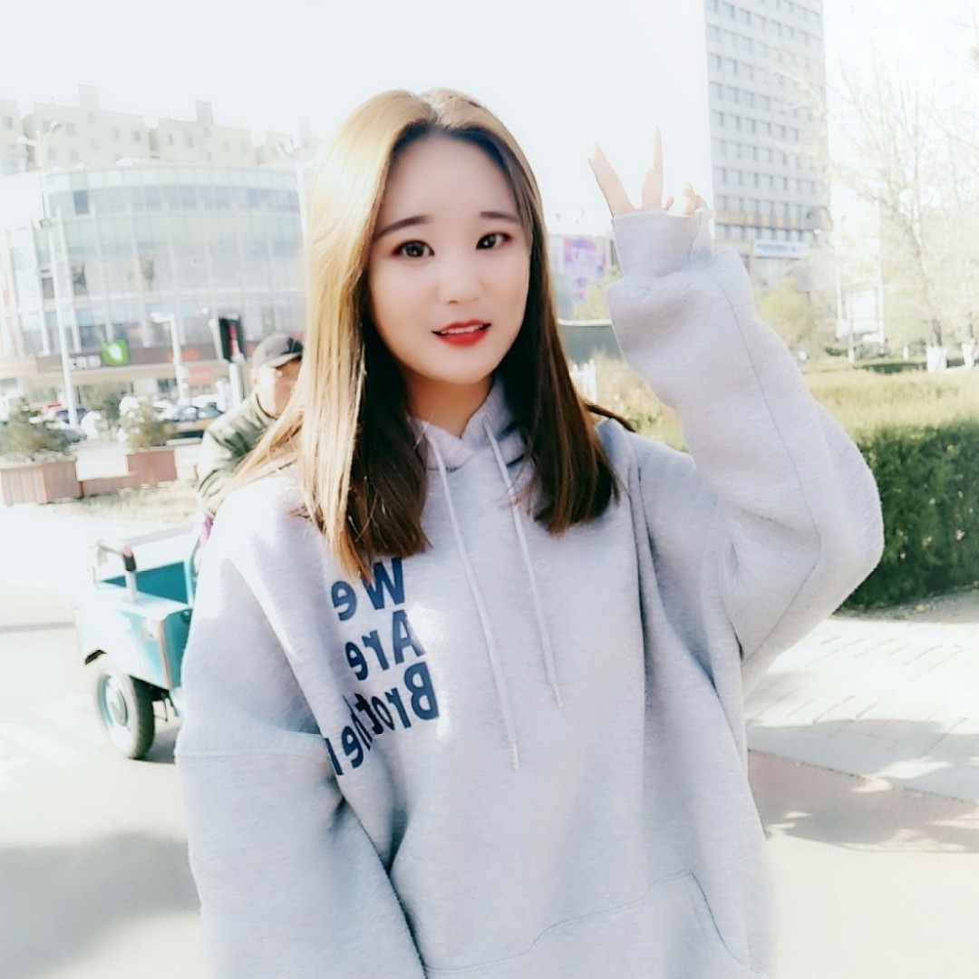 爱购物的小文静