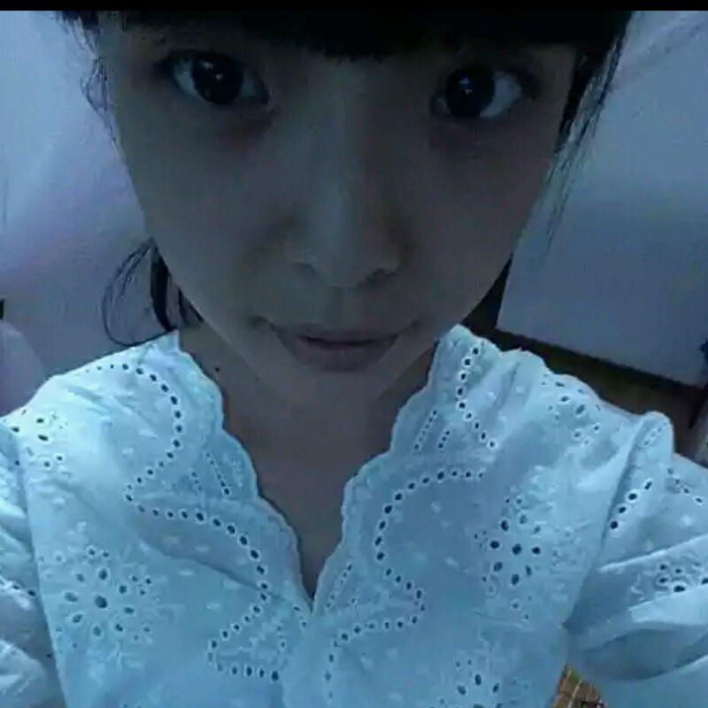 爱吃小小泡芙=3=