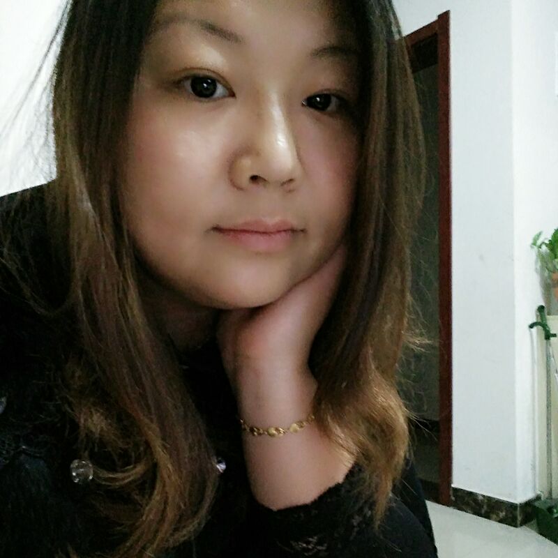 爱吃百合草莓的喵念