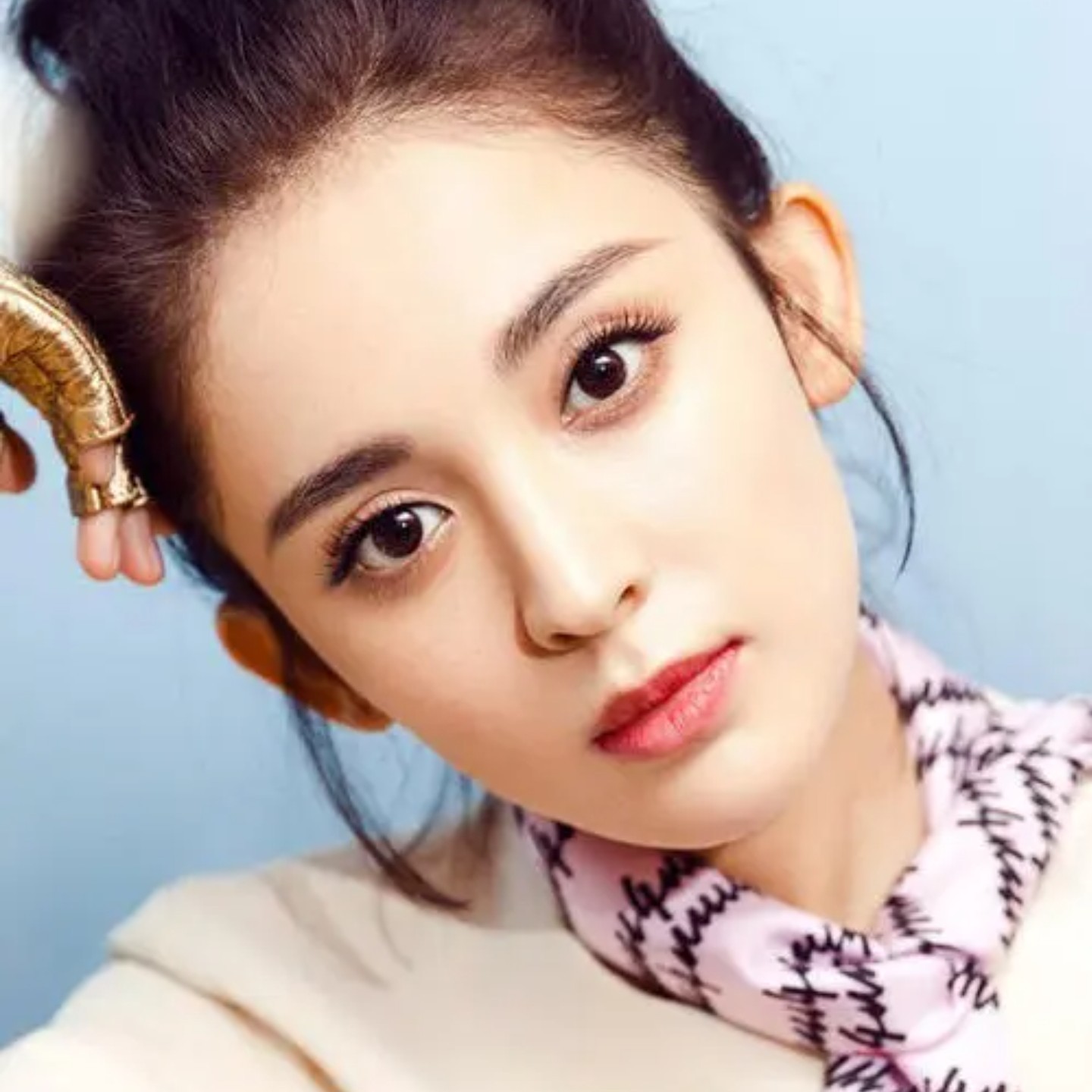 爱吃三丝莴笋的姐姐