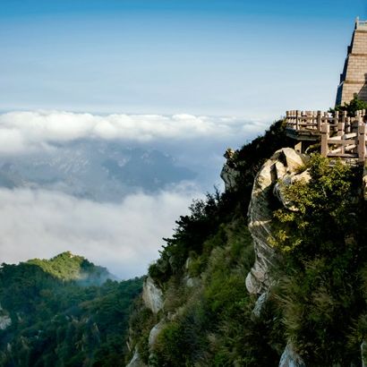 晴空万里自由飞翔