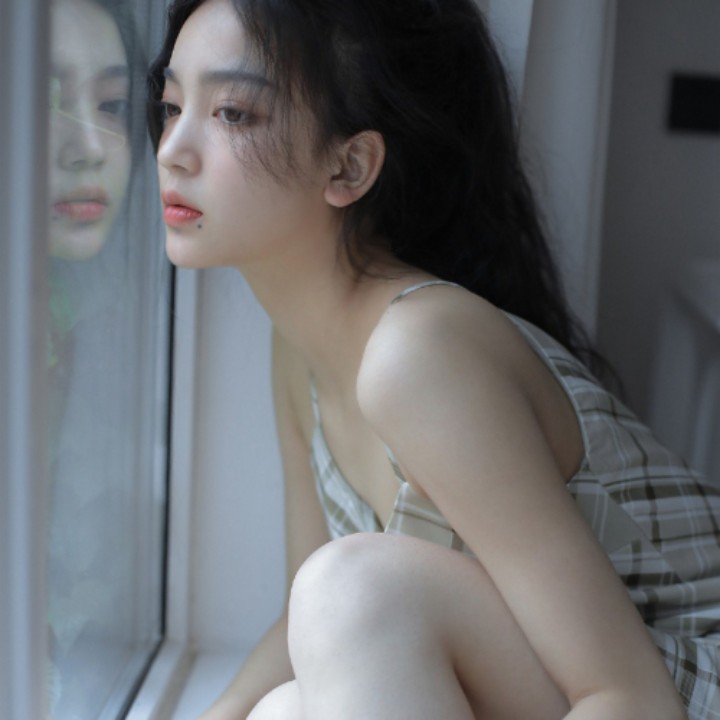 爱吃水煮菜心的安妮