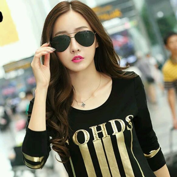 湖蓝的花叶竹芋