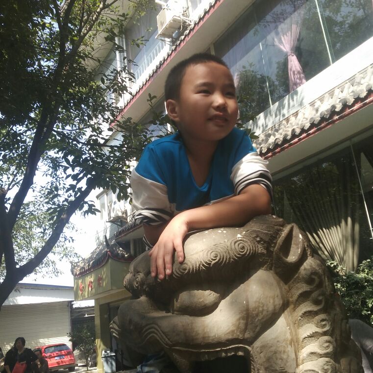 爱吃生煎干贝的大王