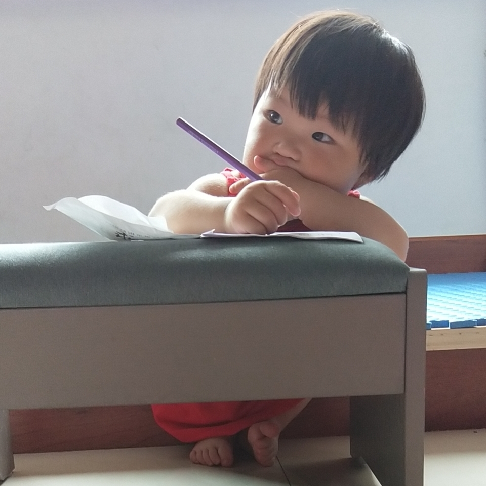 粉粉的涵笑嫣然很轻松