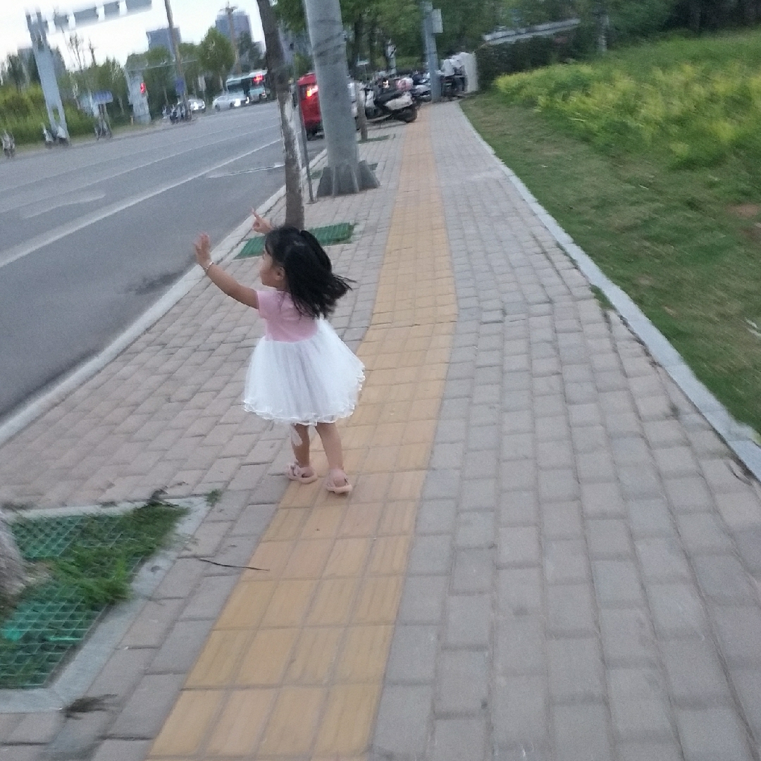 爱吃牛奶汤圆的繁星