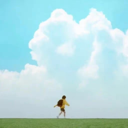 爱吃荔枝冰饮的小格子