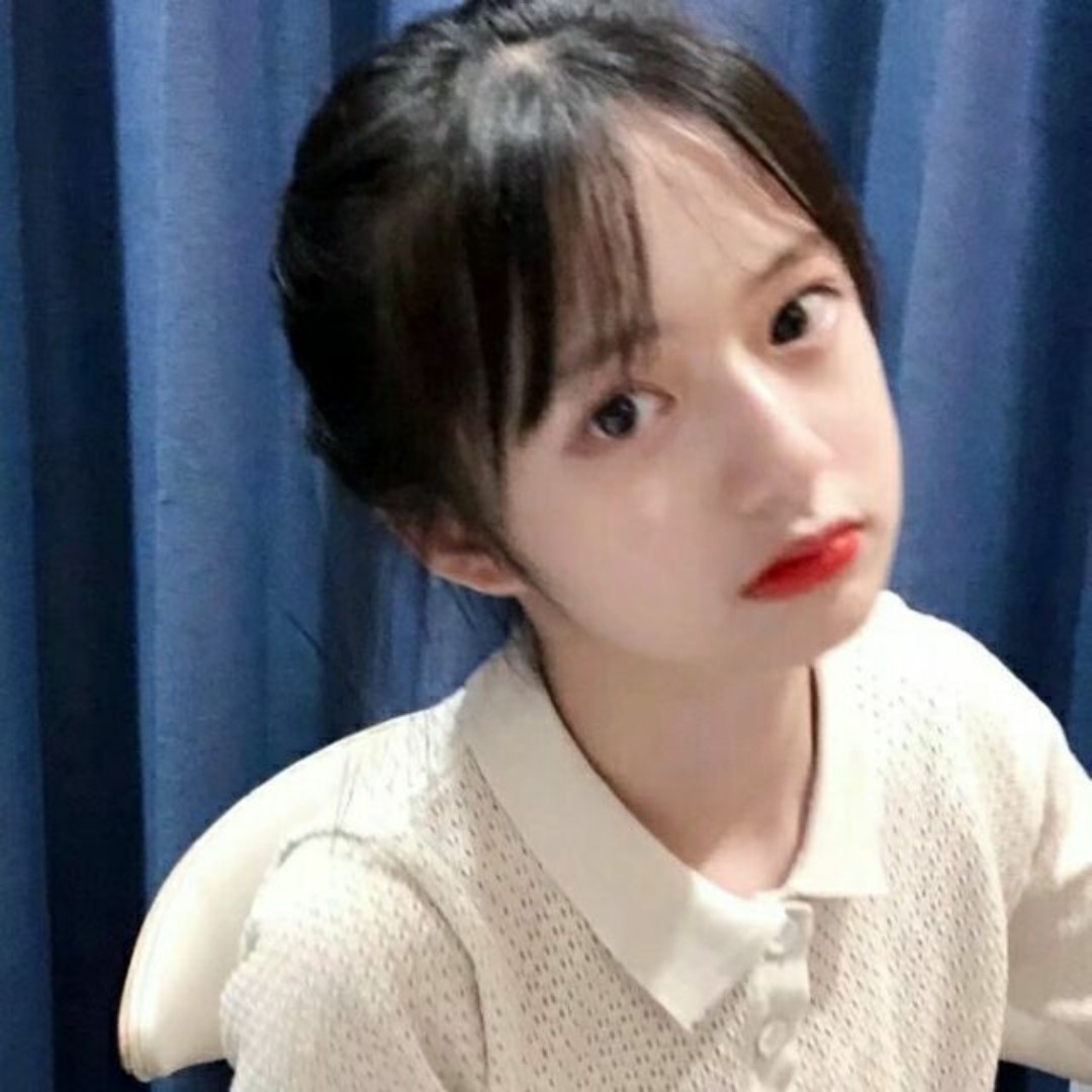 鲜黄的花森藜芦