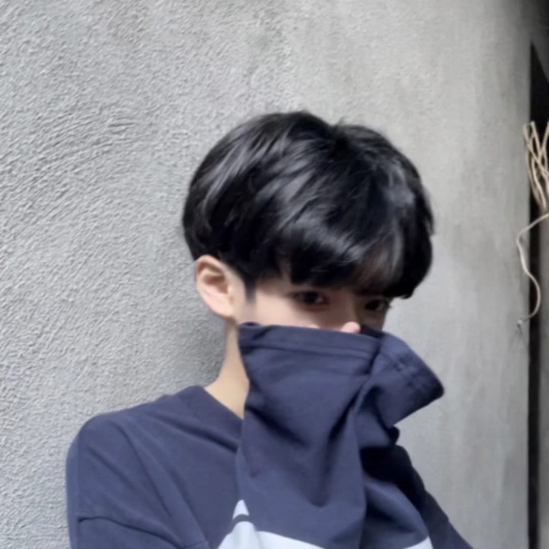 樱桃红的砂生小檗