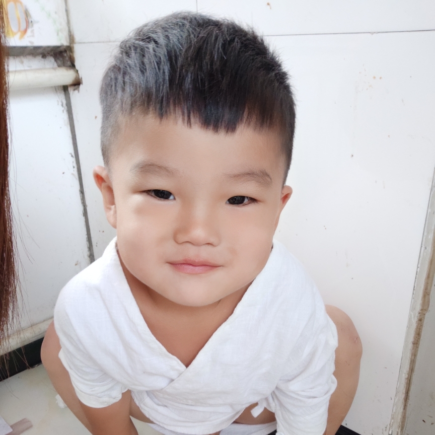 爱吃炝炒圆白的可可