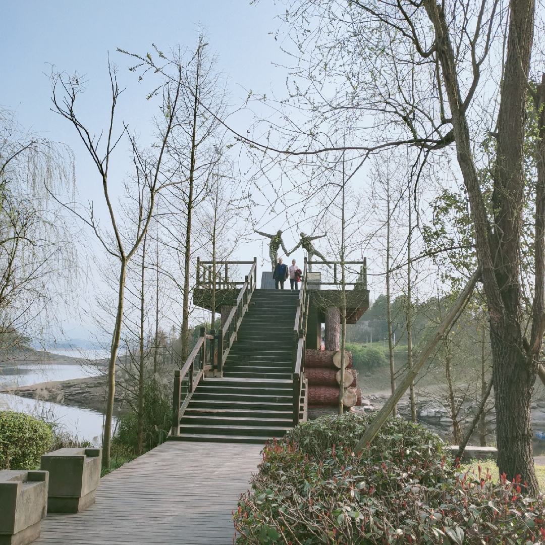 爱吃辣条的小仙仁