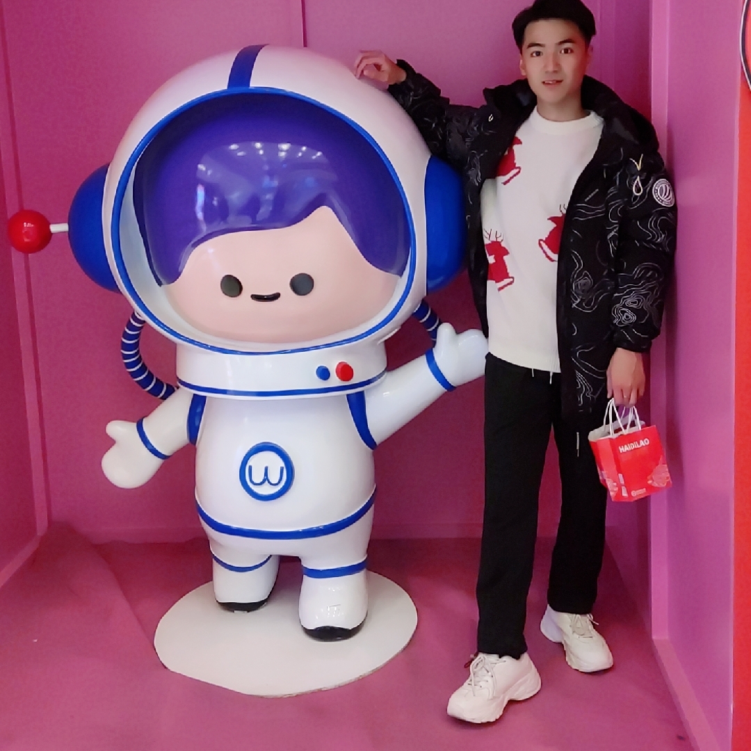 爱吃砂糖面包的928