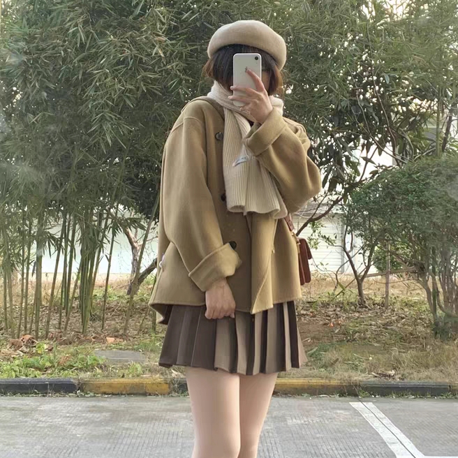 爱吃一口松饼的黑土