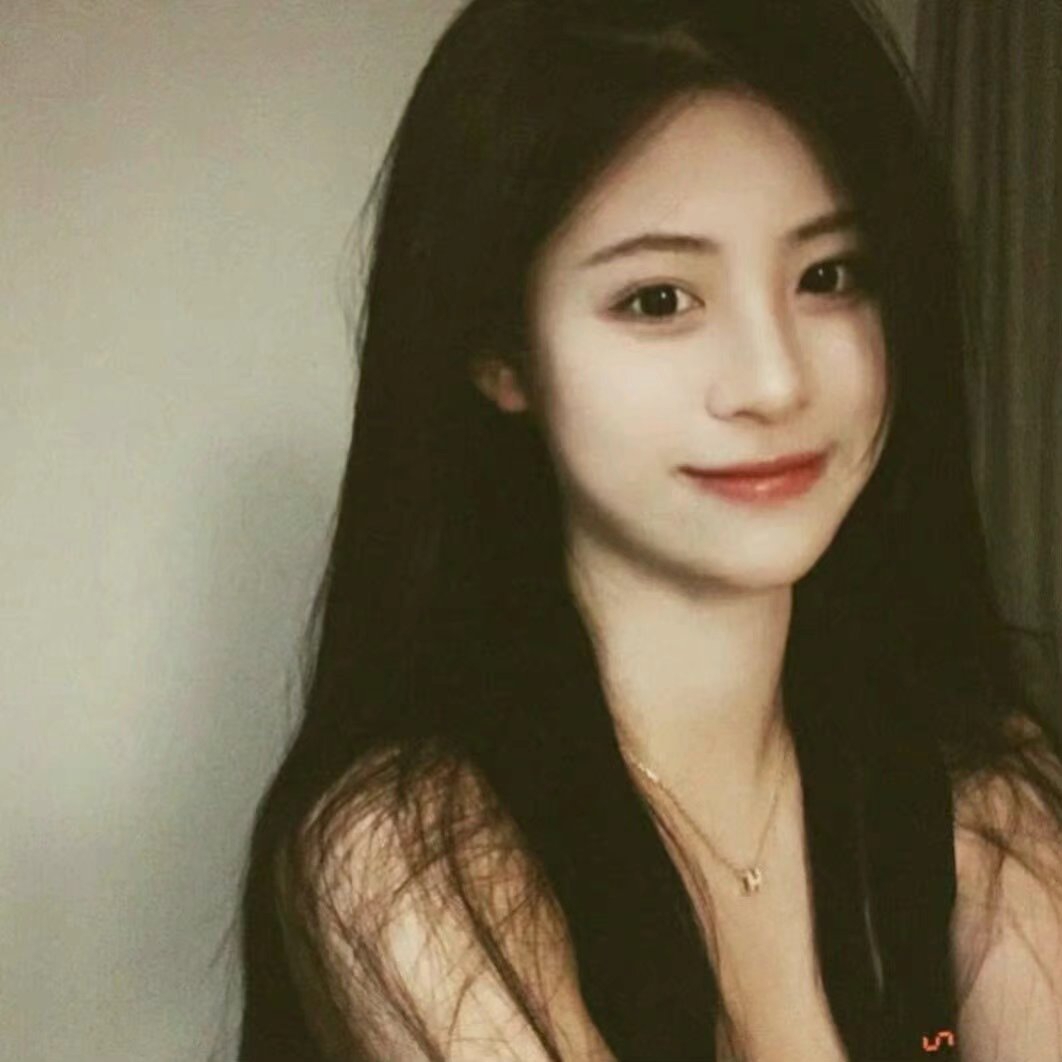 爱吃三丝炒面的玲莓