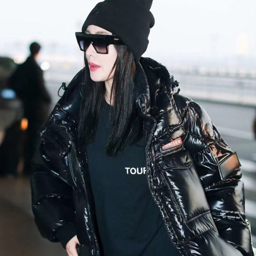 铁红色的庆发黑马:)