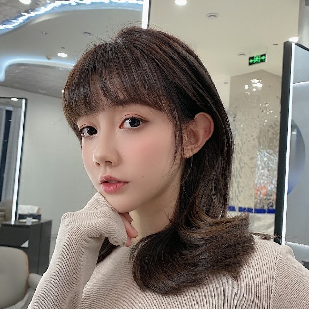 紫红色的梨融蒂