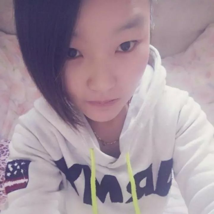 爱吃葱油肉饼的北栀莉1