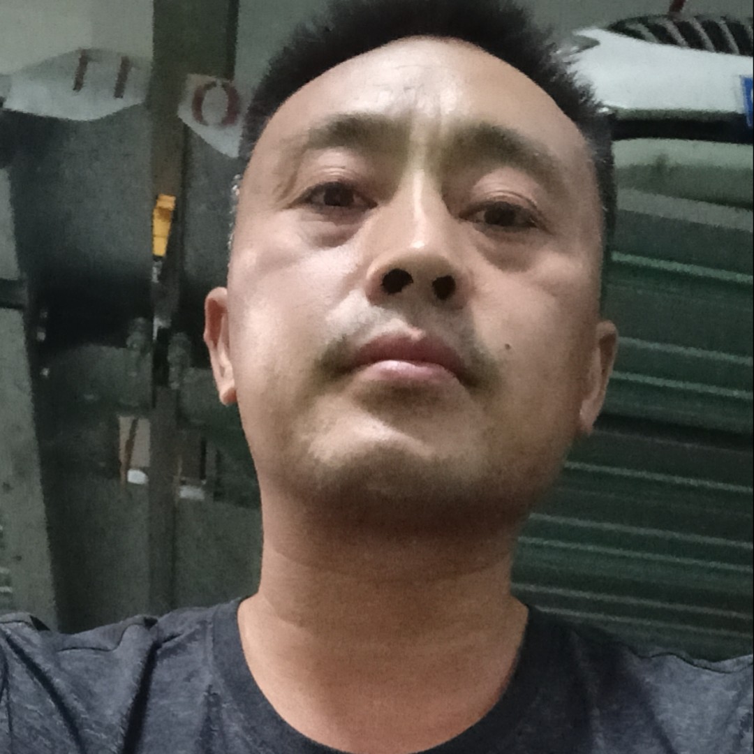 爱吃大盘排骨的柠檬茶