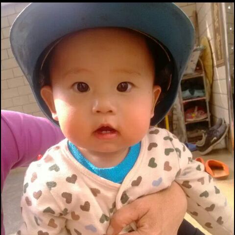 家有两个宸宝:-x