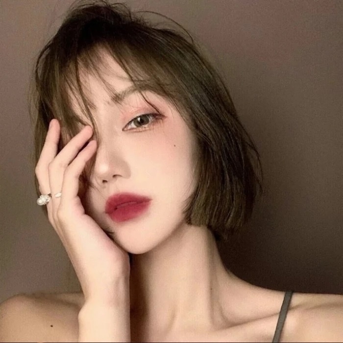 爱吃三角肉粽的哎呀呀