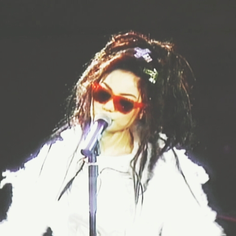 淡绿色的丹桂碾作