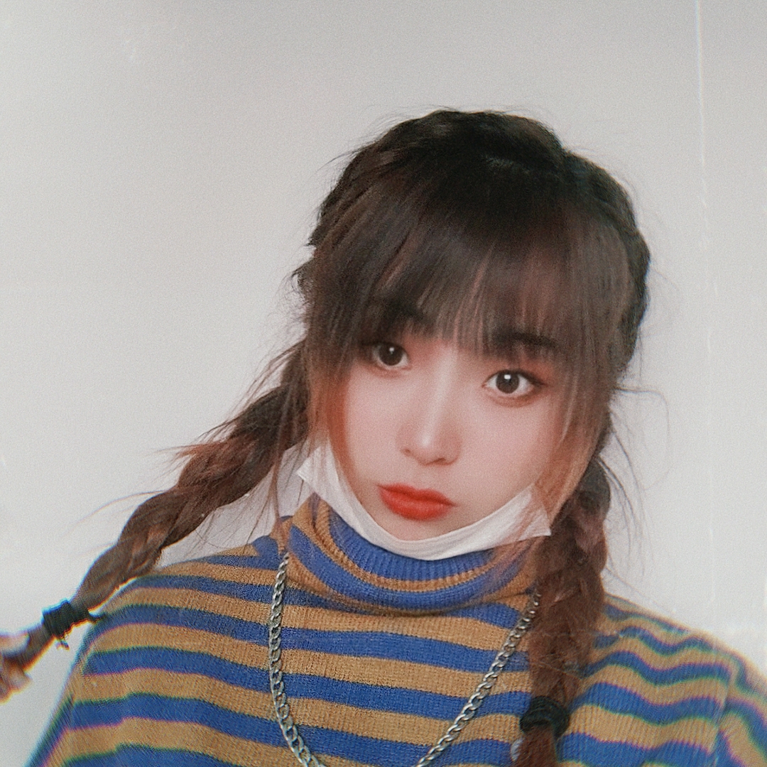 大怪兽和喵小姐:-)